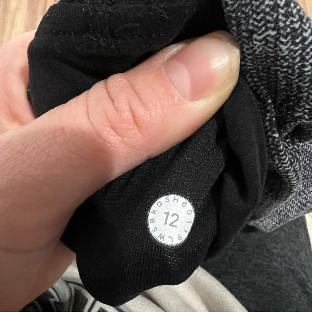 Lululemon Still Mind Tight *28